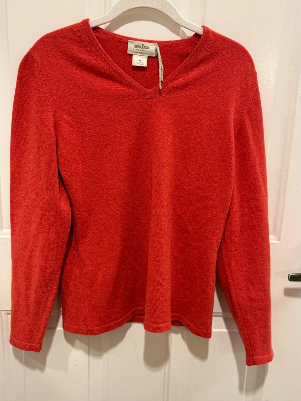 Neiman Marcus burnt orange V-Neck Sweater cashmere medium